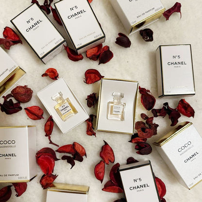 CHANEL No 5 Eau De Parfum 1.5ml